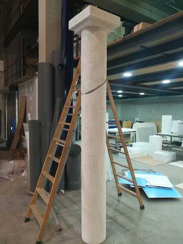 Fotografia tomada fuera de M C Decorados - Carpintero en Argentona, Barcelona
