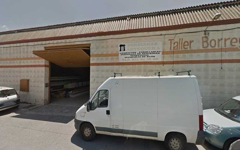 Fotografia tomada fuera de Persianas Antequera - Centro comercial en Antequera, Málaga