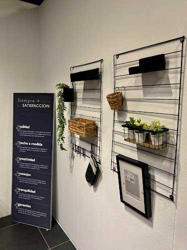 Fotografia tomada fuera de SCHMIDT - Tienda de muebles de cocina en Leganés, Madrid