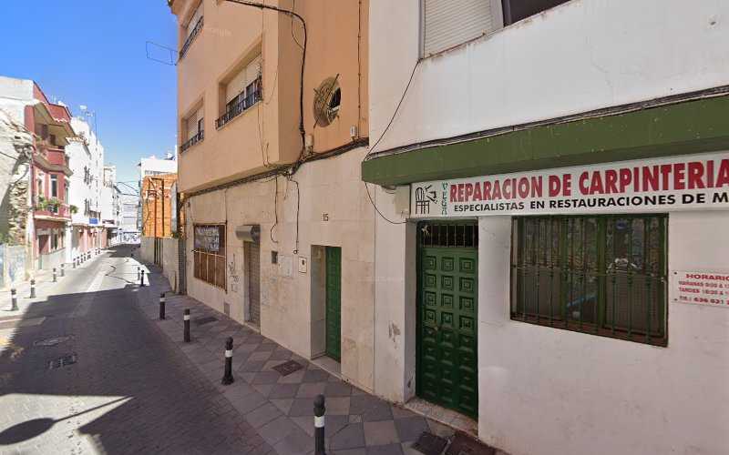 Fotografia tomada fuera de Vega Reparacion De Carpinteria Y Tapiceria - Tapicería en Algeciras, Cádiz