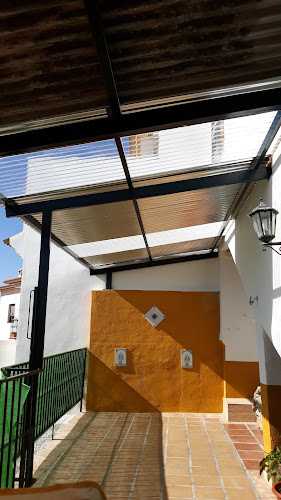 Fotografia tomada fuera de Carpintería Metálica C. Camacho - Comercio en Alfarnatejo, Málaga