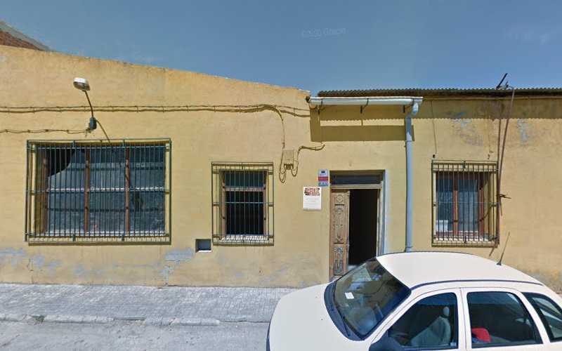 Fotografia tomada fuera de Carpintería Y Ebanistería Bolaños C B - Tienda de armarios en Bolaños de Calatrava, Ciudad Real