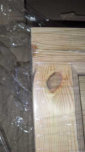 Fotografia tomada fuera de Cercos y Puertas Cano S.L. - Fábrica de puertas en Valera de Abajo, Cuenca