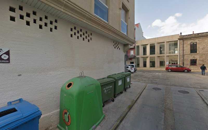 Fotografia tomada fuera de Ventanas Ventego - Carpintería metálica y de aluminio en A Pobra do Caramiñal, A Coruña