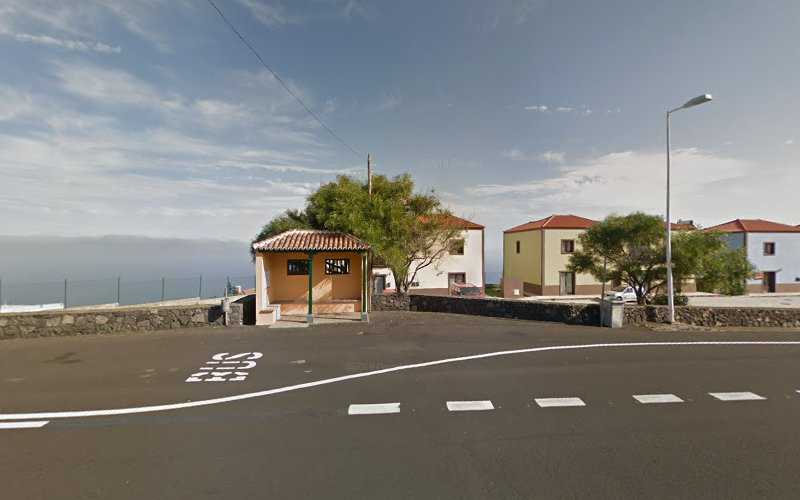 Fotografia tomada fuera de Aluminios Mario - Carpintería metálica y de aluminio en Tenagua, Santa Cruz de Tenerife