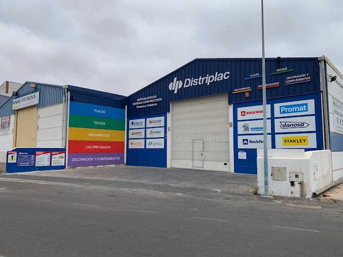 Fotografia tomada fuera de Distriplac-Atefuer Fuerteventura - Tienda de materiales para la construcción en Puerto del Rosario, Las Palmas