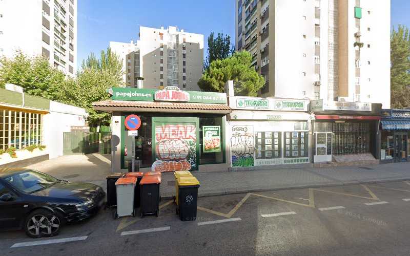 Fotografia tomada fuera de Decoraciones Sol - Tienda de armarios en Madrid, Madrid