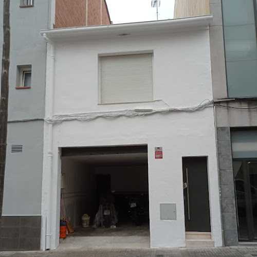 Fotografia tomada fuera de Deco Pintores Bcn - Pintor en Corró d'Avall, Barcelona