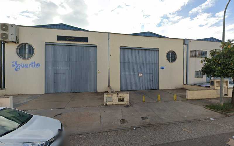 Fotografia tomada fuera de Carpintería Hnos. Polo - Tienda de armarios en Córdoba, Córdoba