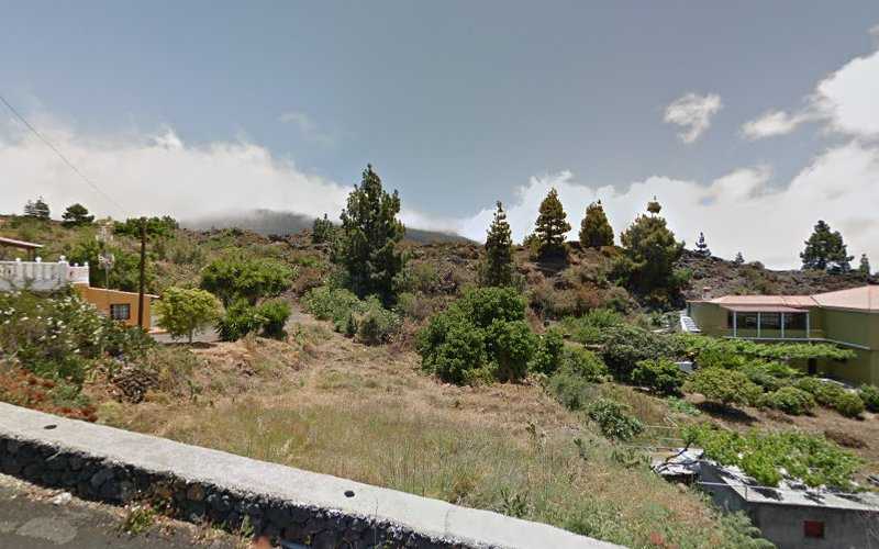 Fotografia tomada fuera de ALUTEC La Palma S.L. - Carpintería metálica y de aluminio en El Paso, Santa Cruz de Tenerife