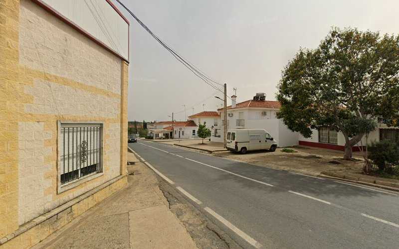 Fotografia tomada fuera de Hnos.Ramírez Rosa - Carpintería metálica y de aluminio en Calañas, Huelva