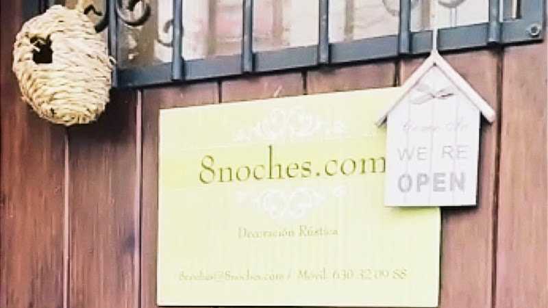 Fotografia tomada fuera de 8 Noches - Decoración rústica - Artesanía en Bernedo, Álava