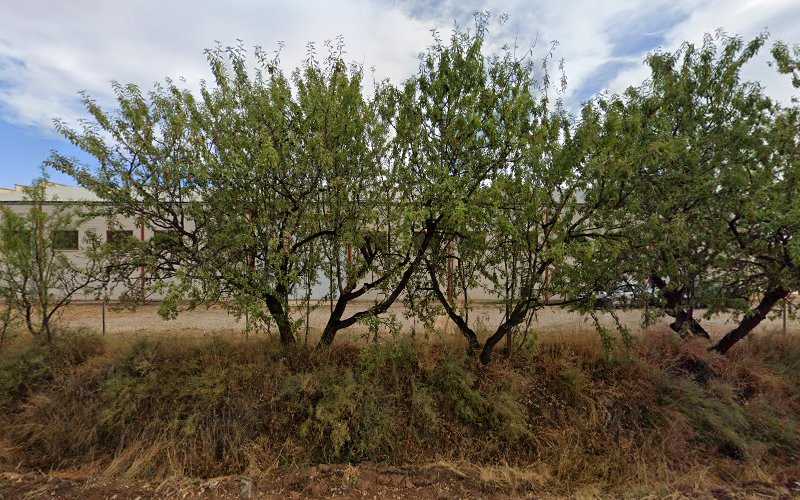 Fotografia tomada fuera de Hermanos Garralaga S.L. - Carpintero en Albalate del Arzobispo, Teruel