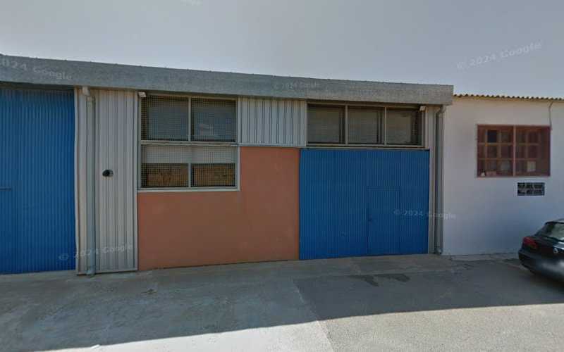 Fotografia tomada fuera de Carpintería Mudejar - Tienda de armarios en Teruel, Teruel