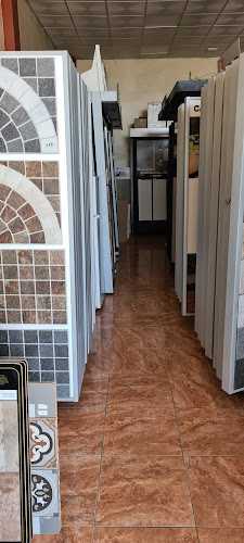 Fotografia tomada fuera de Tejeiro Materiales de Construccion, S.L. - Tienda de materiales para la construcción en Cómpeta, Málaga