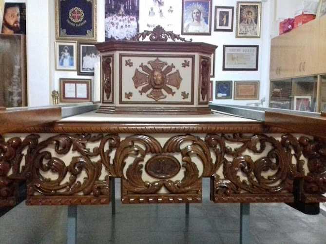 Fotografia tomada fuera de Tallas Salva - Ebanista en Cehegín, Murcia