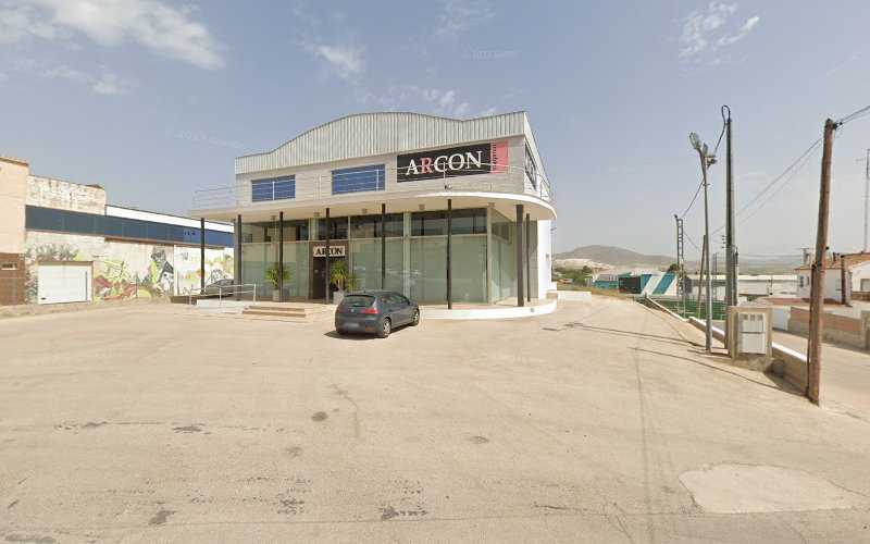 Fotografia tomada fuera de Azorín Martínez - Carpintería metálica y de aluminio en Caudete, Albacete