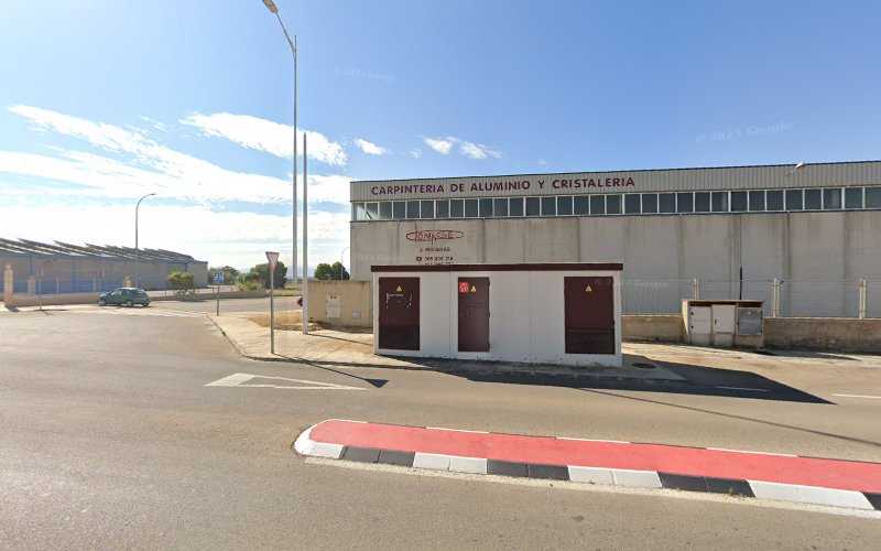 Fotografia tomada fuera de Joaquín Piqueras Azorín - Carpintería metálica y de aluminio en Caudete, Albacete