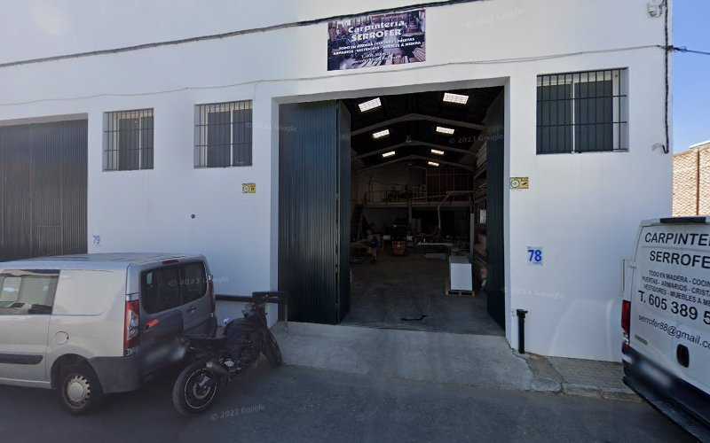 Fotografia tomada fuera de Carpintería Serrofer - Oficinas de empresa en Carmona, Sevilla