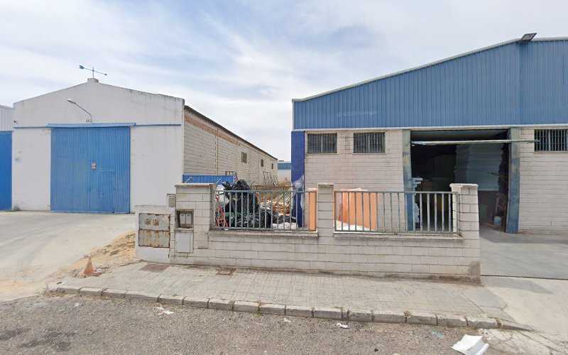 Fotografia tomada fuera de José Antonio Vega Caro - Carpintería metálica y de aluminio en Écija, Sevilla