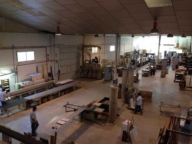 Fotografia tomada fuera de Iberkitchens, S.L. - Furniture maker en Écija, Sevilla