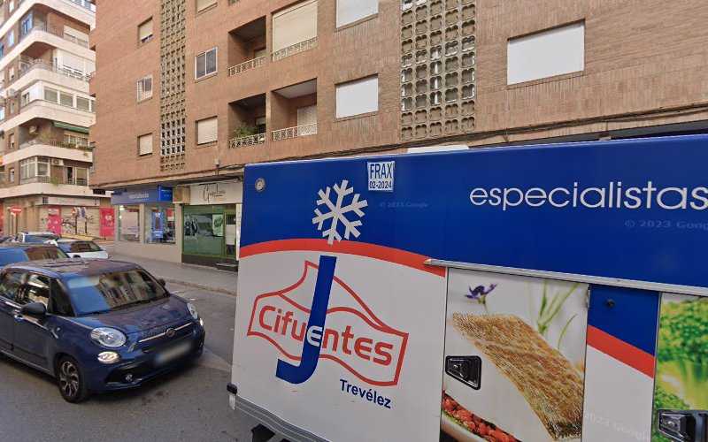 Fotografia tomada fuera de Juan Carlos Pedrosa Puertas - Fábrica de puertas en Granada, Granada