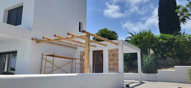 Fotografia tomada fuera de MADERAS JOSÉ PASTOR MULET S.A. - Establecimiento de venta de madera en Dénia, Alicante