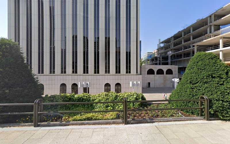 Fotografia tomada fuera de reparación de muebles - Fábrica de muebles en Madrid, Madrid