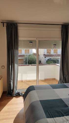Fotografia tomada fuera de Alusan - Carpintería metálica y de aluminio en Premià de Dalt, Barcelona