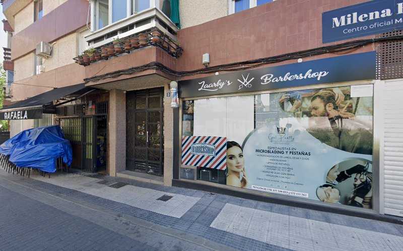 Fotografia tomada fuera de Aluminios Hernandez - Carpintería metálica y de aluminio en Majadahonda, Madrid