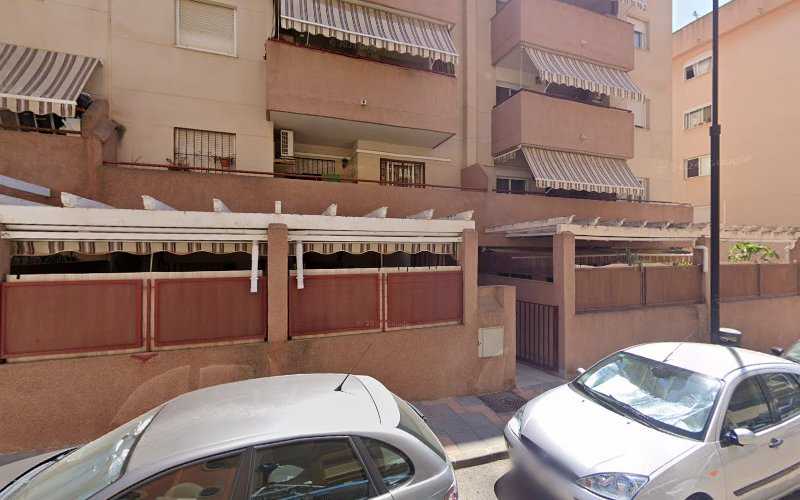 Fotografia tomada fuera de Raíces con Arte - Ebanista en Las Lagunas de Mijas, Málaga