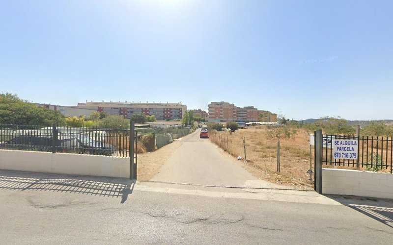 Fotografia tomada fuera de Carpintería Aluminio - Carpintería metálica y de aluminio en Las Lagunas de Mijas, Málaga