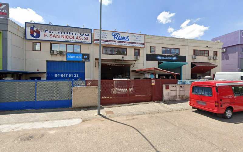 Fotografia tomada fuera de Carpintería Metálica Ramos - Carpintería metálica y de aluminio en Arroyomolinos, Madrid