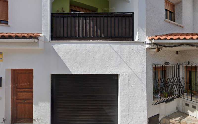 Fotografia tomada fuera de Aluminios García Tamayo e Hijos S.L. - Carpintería metálica y de aluminio en Arroyomolinos, Madrid