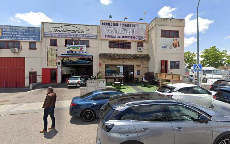 Fotografia tomada fuera de ALUMORA INNOVACION SL - Carpintería metálica y de aluminio en Arroyomolinos, Madrid