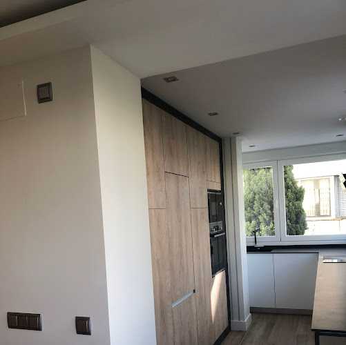 Fotografia tomada fuera de Reformas Zahino - Empresa de reformas integrales - Reformas en Arroyomolinos, Madrid