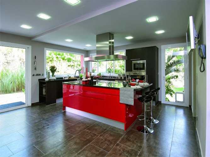 Fotografia tomada fuera de Muebles de Cocina J. Fernández, S.L. - Fabricant de mobles en Arenys de Mar, Barcelona