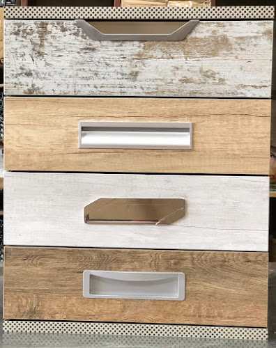 Fotografia tomada fuera de Cajoneras Sur - Fábrica de muebles en Villaconejos, Madrid