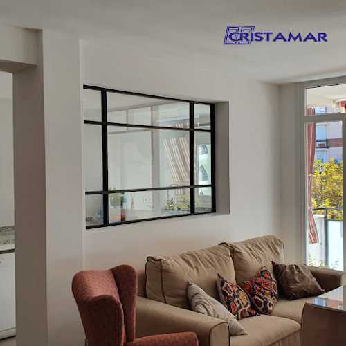 Fotografia tomada fuera de Cristamar - Carpintería metálica y de aluminio en Vélez-Málaga, Málaga