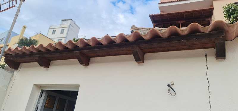 Fotografia tomada fuera de Julio M. Vázquez - Carpintero en Vallehermoso, Santa Cruz de Tenerife