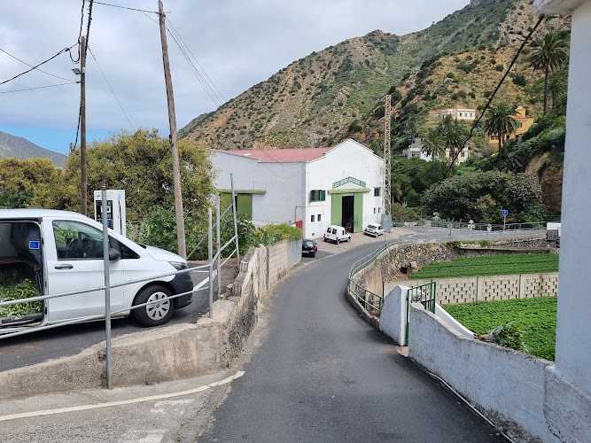 Fotografia tomada fuera de Nirgen S L - Carpintería metálica y de aluminio en Vallehermoso, Santa Cruz de Tenerife