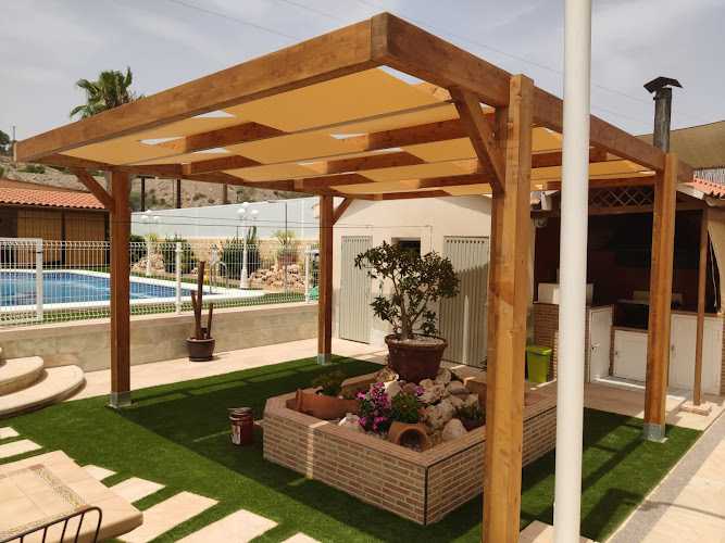 Fotografia tomada fuera de Pergolas Canor - Carpintero en Murcia, Murcia