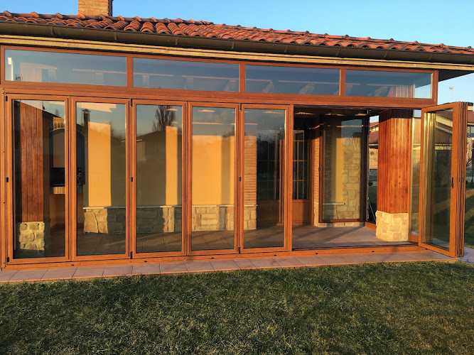 Fotografia tomada fuera de Luabi Decor S.L. - Carpintería metálica y de aluminio en Bilbao, Vizcaya