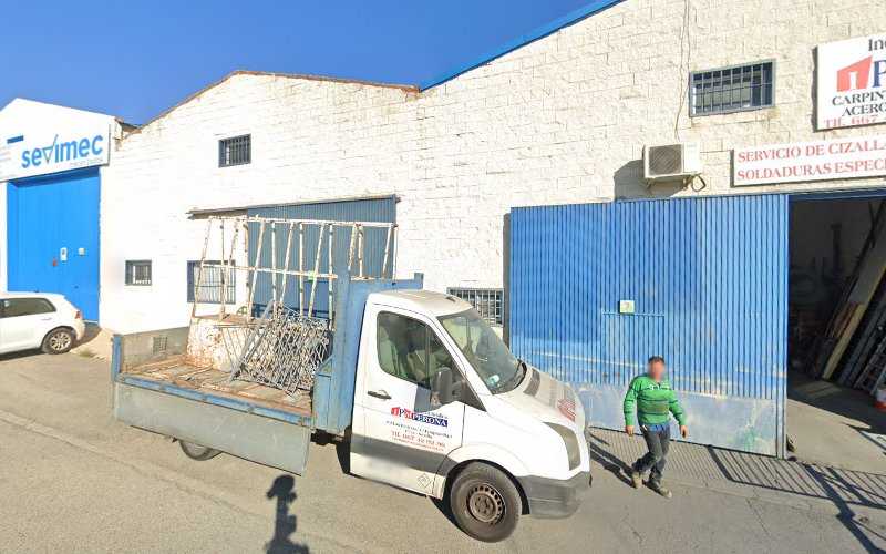 Fotografia tomada fuera de Industrias Metálicas Perona SL - Carpintería metálica y de aluminio en Pilas, Sevilla