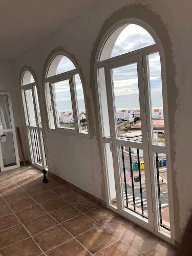 Fotografia tomada fuera de ALUMINIOS CAMPANA SL - Carpintería metálica y de aluminio en Pilas, Sevilla