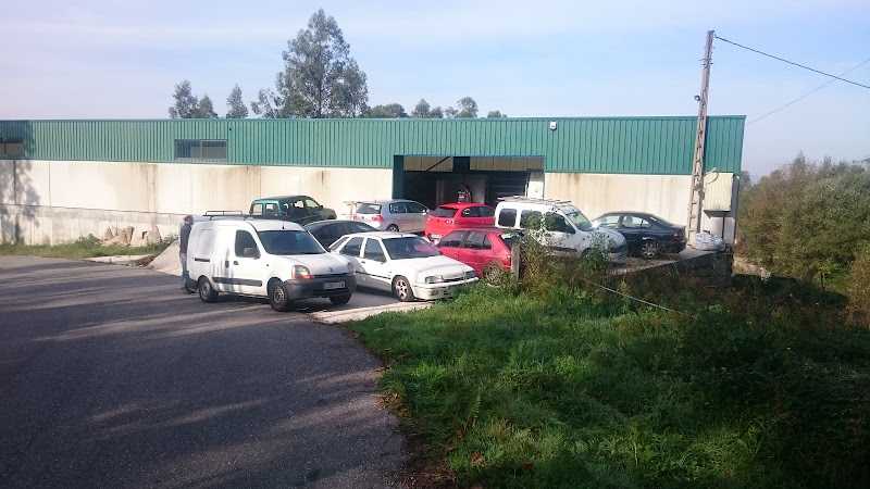 Fotografia tomada fuera de Ragovi Metal, S.L. - Carpintería metálica y de aluminio en Redondela, Pontevedra