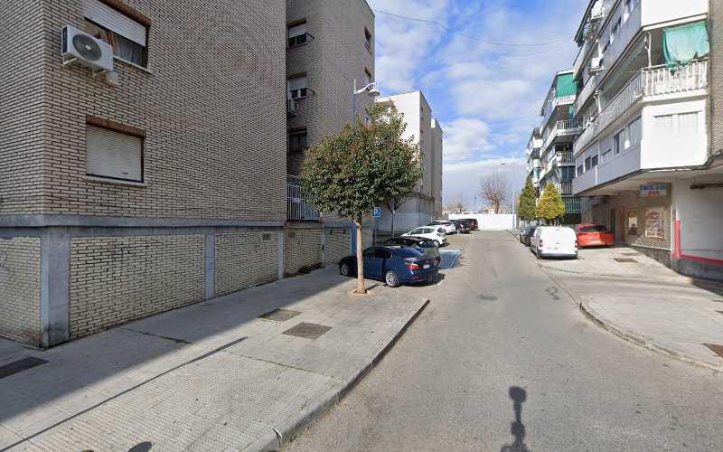 Fotografia tomada fuera de Tarimas Vivanco - Carpintero en Parla, Madrid