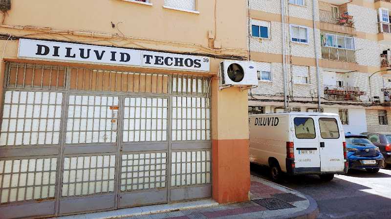 Fotografia tomada fuera de techos aluminio material y montaje - Proveedor de aluminio en Parla, Madrid