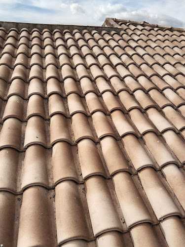 Fotografia tomada fuera de TEJADOS Y REFORMAS GUZU - Empresa de construcción en Parla, Madrid