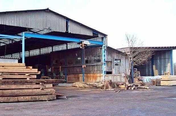 Fotografia tomada fuera de Aserradero Hijos de Vicente Suarez - Serradoiro en Outes, A Coruña